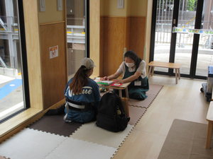 出張ブックスタートの様子