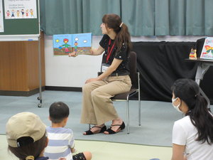 読み聞かせの様子